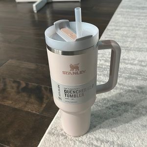NWT Stanley thirst quencher tumbler 2.0, 40oz
